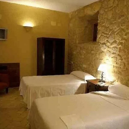 Hospederia Del Monasterio Hotel 2*
