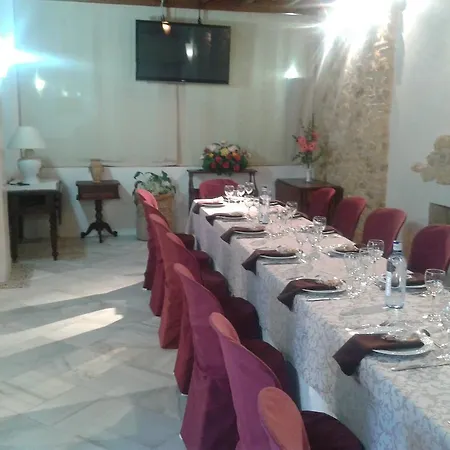 Hotel Hospederia Del Monasterio 2*